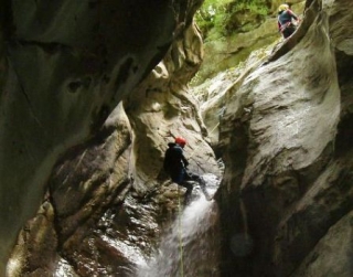  sportlicher Abstieg in die Schluchten